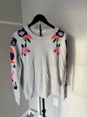 Boden Light Gray Crewneck Sweater with Pink, Navy & Yellow Floral Appliqué